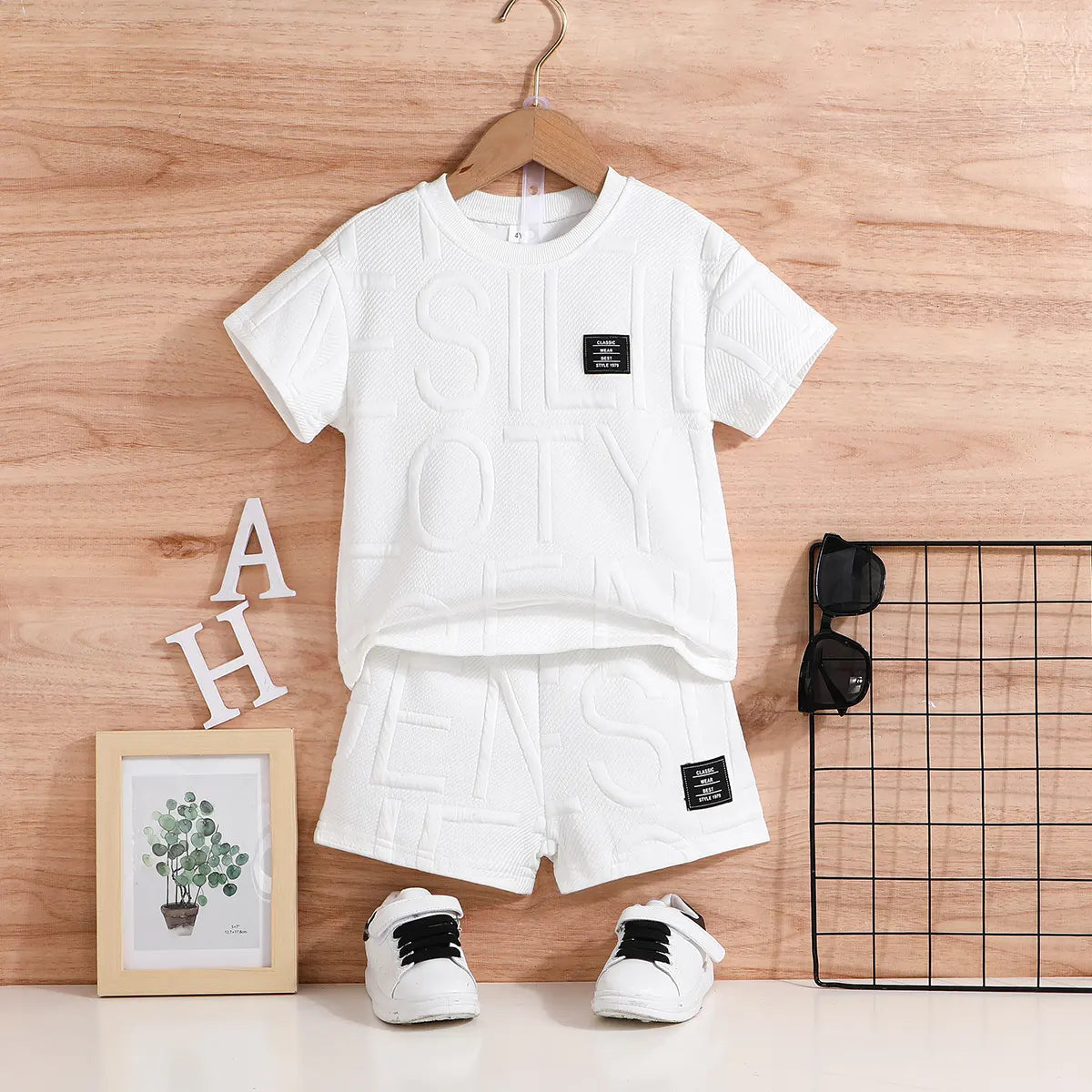 Children Casual Embossed Short Sleeve Top and Shorts